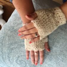 fingerless lace gloves